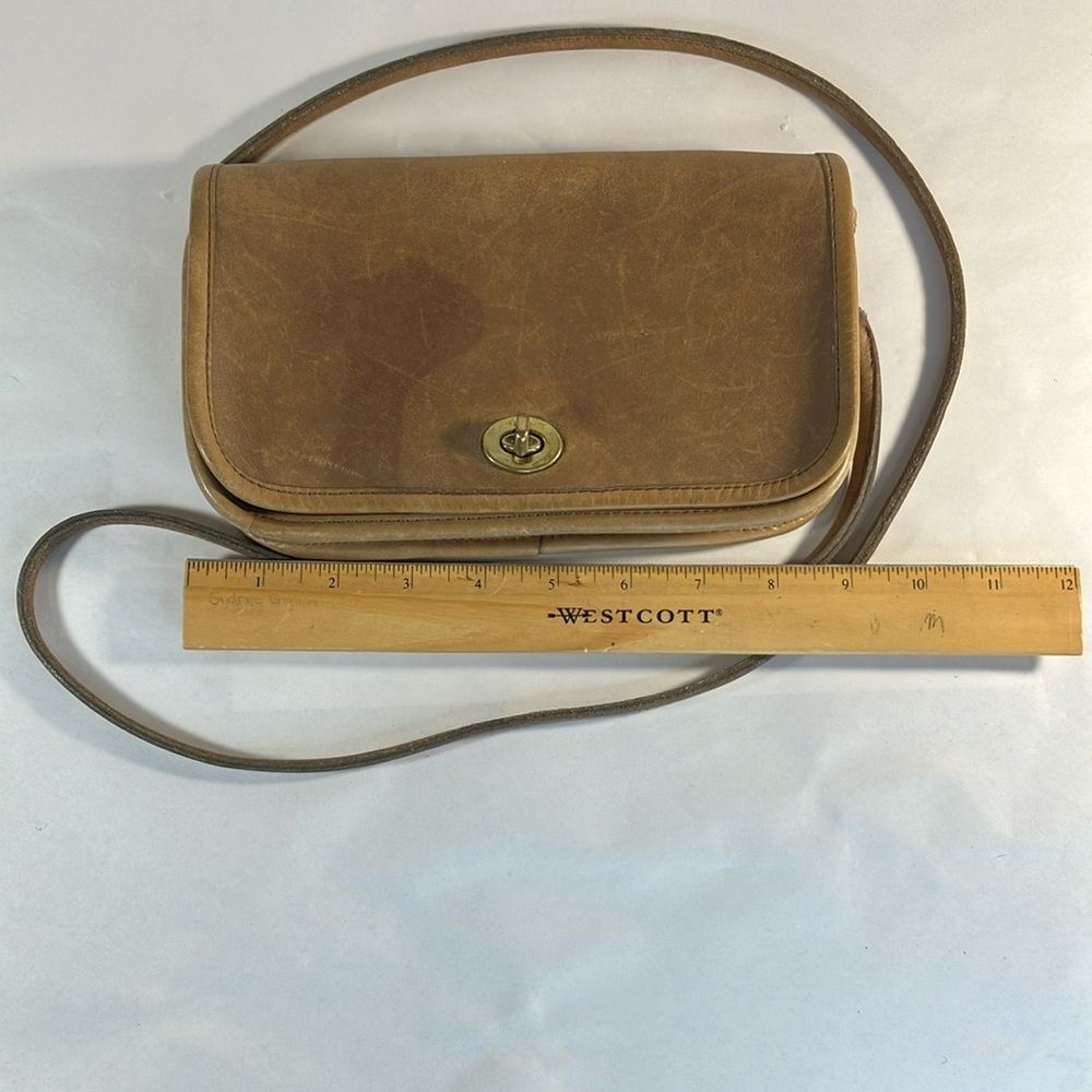 Vintage 1970’s Coach Leather Shoulder Bag Made in New York City - Picture 7 of 12